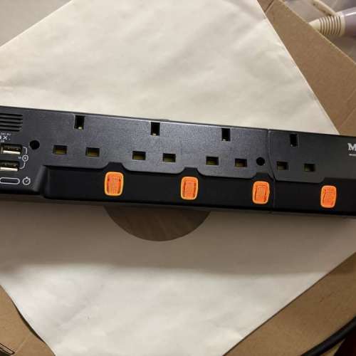 MEC Power Strip with Individual Switches and 4 USB Ports, 獨立開關插頭+ 4USB拖板