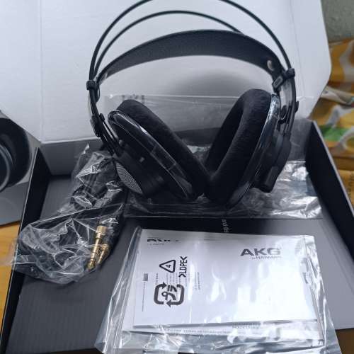 AKG K702 99%新