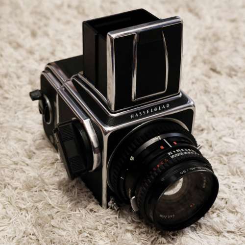 Hasselblad 500C/M + Carl Zeiss Planar 80mm f/2.8 C T* + A12 film back