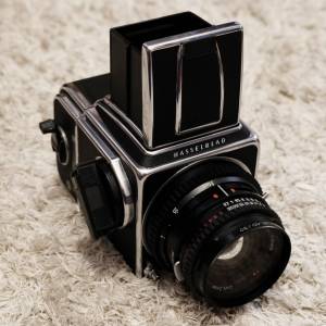 Hasselblad 500C/M + Carl Zeiss Planar 80mm f/2.8 C T* + A12 film back