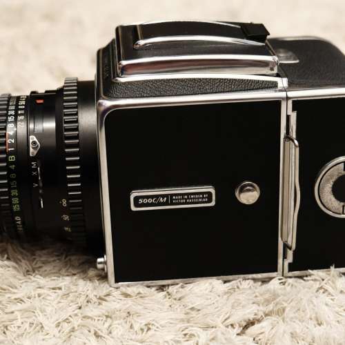 Hasselblad 500C/M + Carl Zeiss Planar 80mm f/2.8 C T* + A12 film back