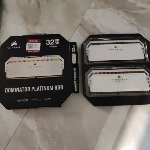 Corsair Dominator Platinum RGB 32GB 3200Mhz (2x16GB) DDR4 RAM