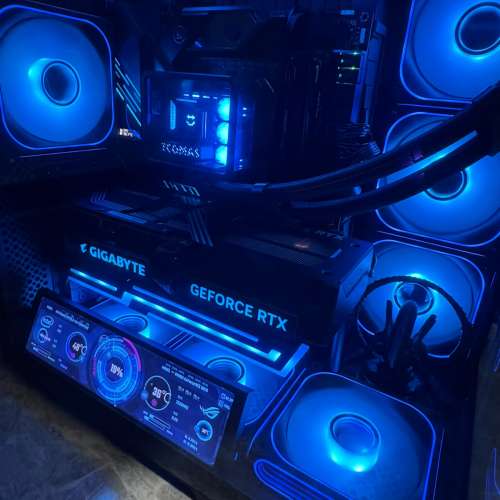 RTX 5070 R7 5700X 電競主機