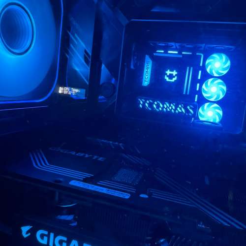 RTX 5070 R7 5700X 電競主機