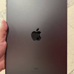 iPad (第九代）64gb,港行少用，電池正常，所有功能都正常，不議價！