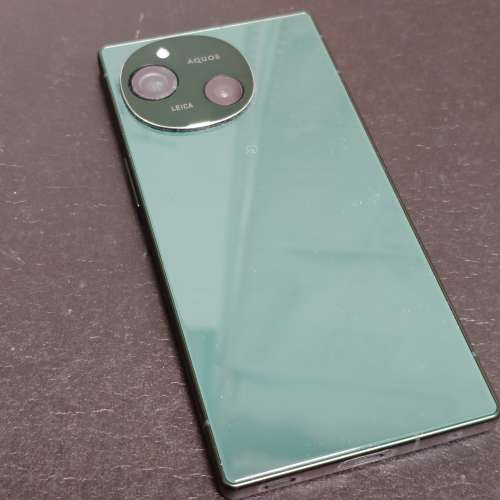 日版 Sharp R9 256GB Green colour 支援香港5G網絡 留意內文先出價  同時出售Sony ...