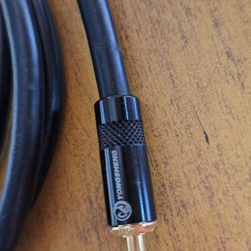 全新靚料1米長3.5mm 公對公音頻線