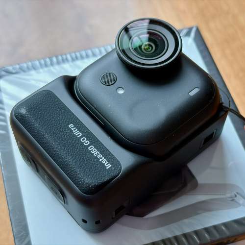 Insta360 Go Ultra + ND濾鏡套裝 + 大頭寶寶套裝 + 快拆支架