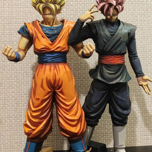 Dragon ball 2D超級撒亞人悟空+2D桃紅悟空一對套裝貨