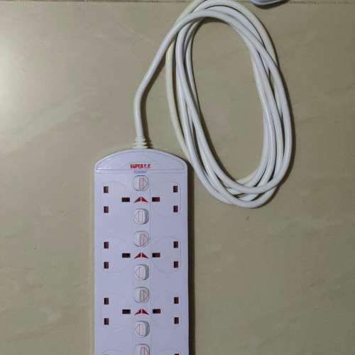 8 位電拖板