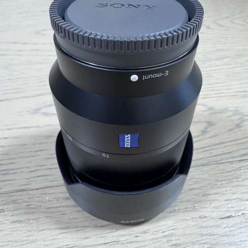 Sony FE24-70 F4