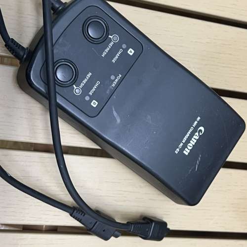 Canon Ni-MH CHARGER NC-E2