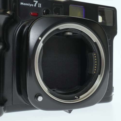 Mamiya 7 II Black Rangefinder Film Camera #1035 w/ Mamiya N 80mm f/4 Lens #1038