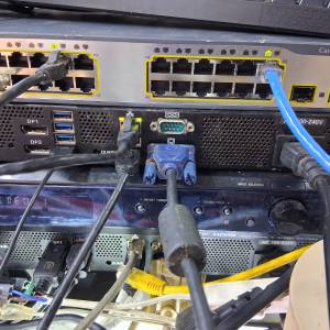 Catalyst 3750 SERIES  24-Port  Switch/WS-C3750-24TS-S