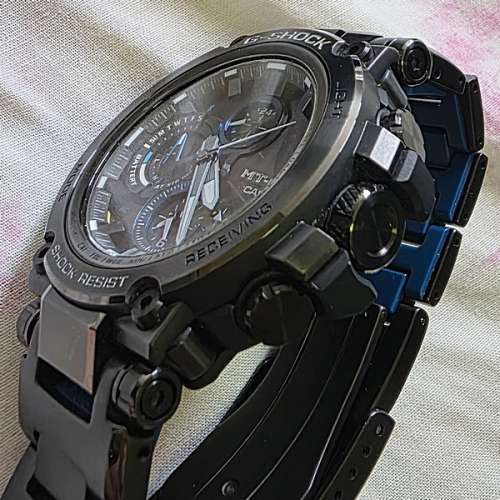 Casio MTG-B1000BD-1ADR