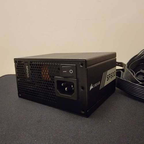 Corsair SF600全模組SFX 80+ GOLD金牌 (ITX機箱用)