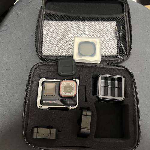 Insta 360 ace pro2  3電裝