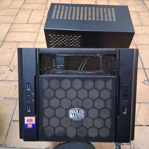 Cooler Master mini ITX computer case