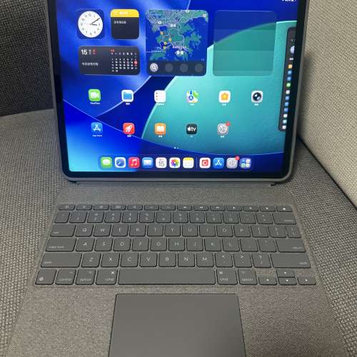 iPad Pro 2021 12.9&rdquo; M1 128gb WiFi版 + Apple Pencil 2 + Logitech Keyboard