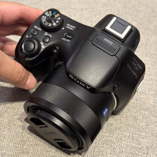 Sony HX400V