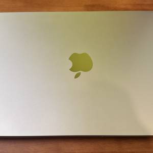 Macbook Air 13" 2025 M4 16GB Ram 256GB (option 連Magic Keyboard with Touch ID...