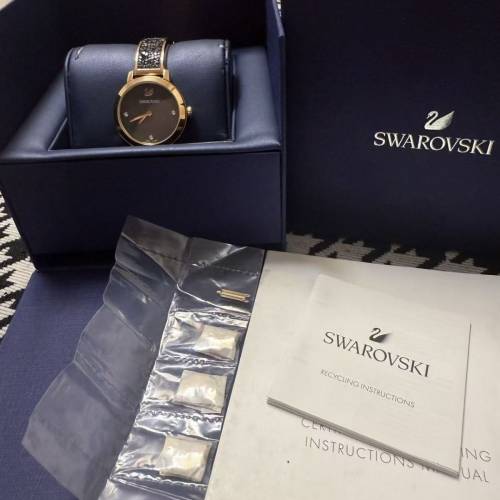 施華洛世奇SWAROVSKI COSMIC ROCK閃耀時尚腕錶