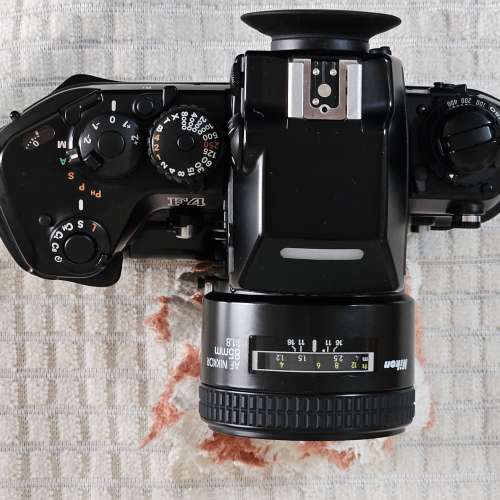 Nikon F4連 KIKKOR AF85 1.8