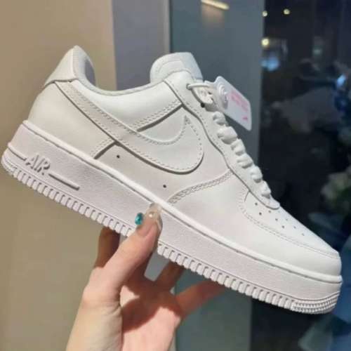 【全新原盒】Nike Air Force 1 空軍一號小白鞋｜純白經典百搭｜未試穿