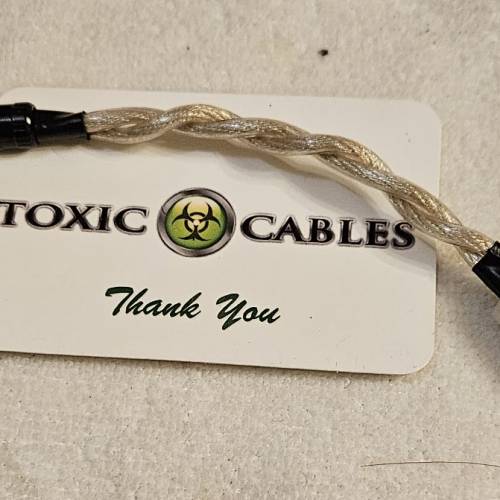 Toxic CabIe M17，3.5 4極&rarr;4.4母 Onix XM10 LTD用