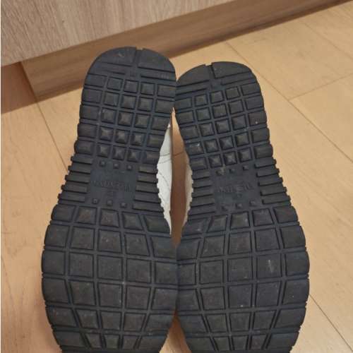 Valentino rockrunner