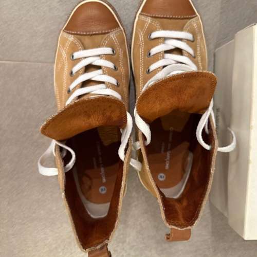 Comme des Gar&ccedil;ons HOMME 真皮高筒鞋