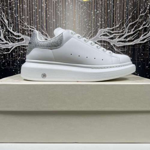 Alexander Mcqueen Oversized 麥坤 百搭板鞋 小白鞋 Size：35 - 45（正常size）