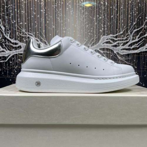 Alexander Mcqueen Oversized 麥坤 百搭板鞋 小白鞋 Size：35 - 45（正常size）