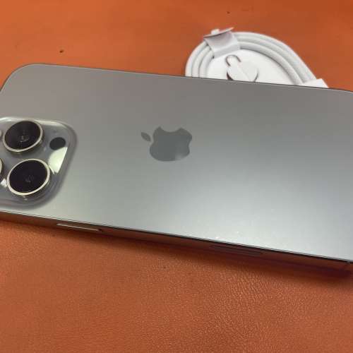 95%New iPhone 16 Pro Max 256GB 原色 電池效能91% 有配件 自用首選超值
