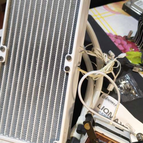 Enermax LIQMAX III ARGB 240  水冷散熱器