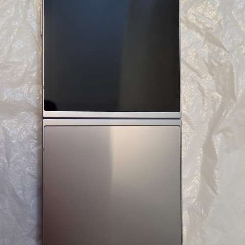 Samsung Z flip 6 12+512 香港行貨 全新一樣