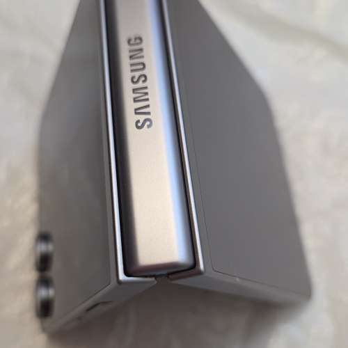 Samsung Z flip 6 12+512 香港行貨 全新一樣
