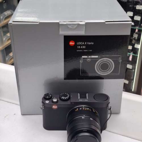 LEICA X VARIO 18430 FULL SET LIKE NEW
