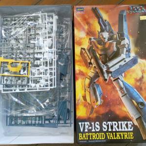 超時空要塞 Bandai VF-1S Strike Battroid Valkyrie 1:72