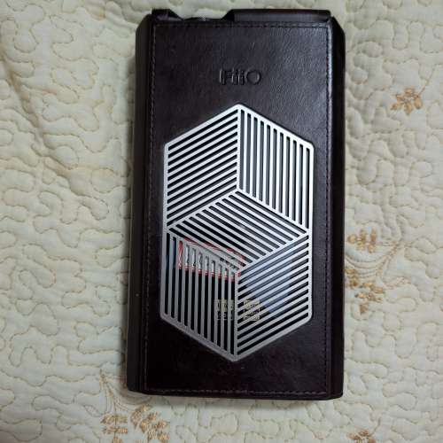 Fiio M17 + 原裝散熱架
