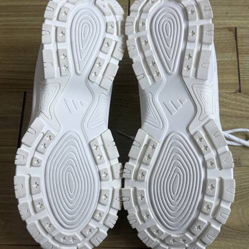 Adidas Shadow Fever 白色