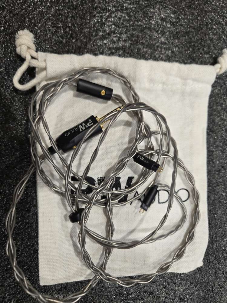 PW Audio 7fold Pipe Ser. Silver Ltd 銀線2pin 4.4 - 二手或全新