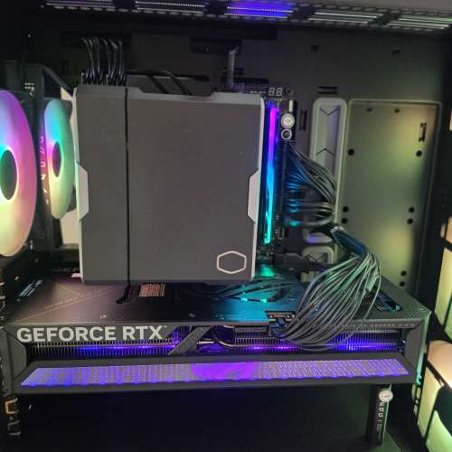ROG 電競電腦主機 CORE9 285k,ASUS RTX5070