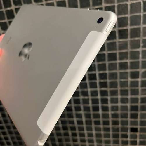 插卡版99新iPad mini 4 128gb 極新，完美冇花，冇修冇拆，電池健康度100（Apple 全...