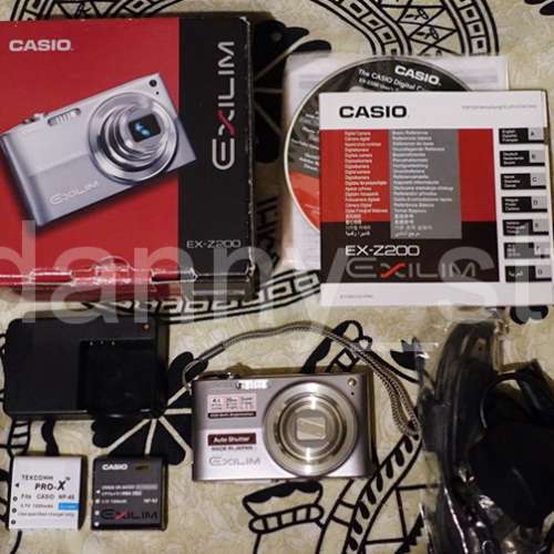 日本制造 Casio EXILIM Zoom EX-Z200 CCD 數碼相機 行貨全套有盒 網紅至愛