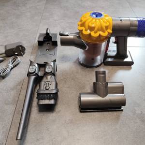 Dyson V6 無線吸塵機 跟全新電池 Cordless vacuum cleaner w/ brand new battery