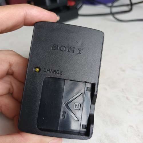 ​【Sony 原廠座充】BC-CSN / BC-CSNB 相機充電器 (專用 NP-BN1 電池)