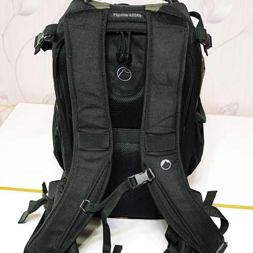 LOWEPRO Flipside 400 AW 98%極新淨. 拉鏈全部暢順. 海棉隔板齊全.