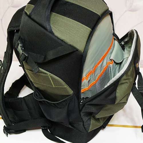 LOWEPRO Flipside 400 AW 98%極新淨. 拉鏈全部暢順. 海棉隔板齊全.
