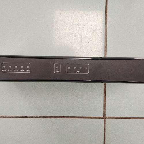 WUAWEI AR161小型企業千兆級網絡接入路由器(88%New)
